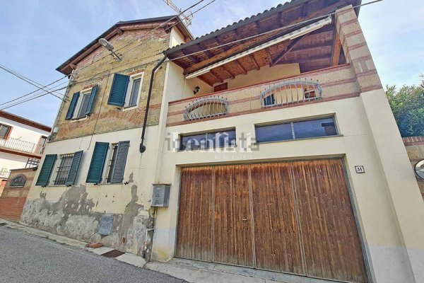 casa indipendente in vendita a Conzano