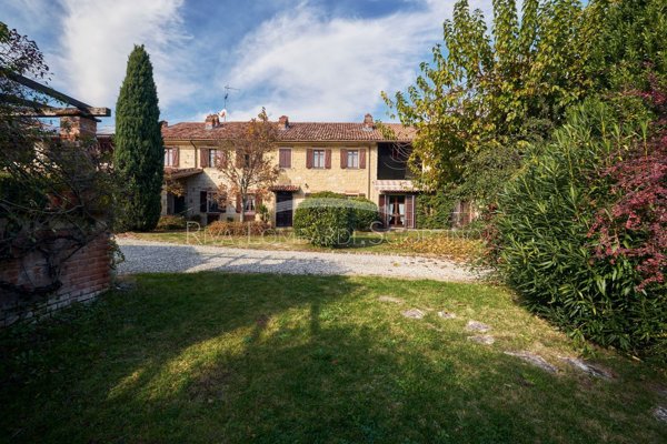 casa indipendente in vendita a Conzano