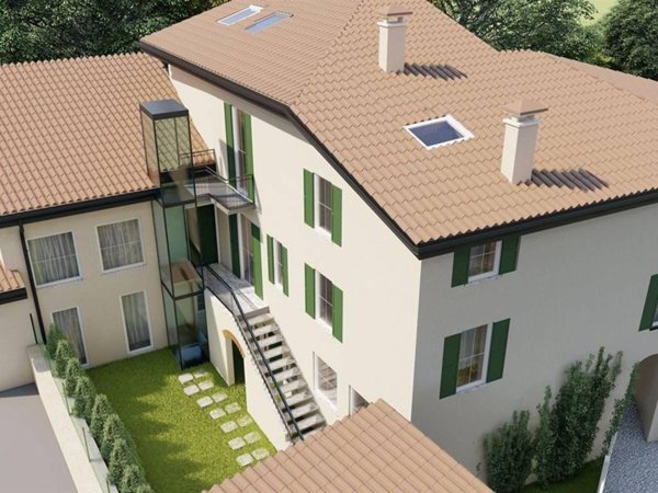 casa indipendente in vendita ad Abbadia Lariana