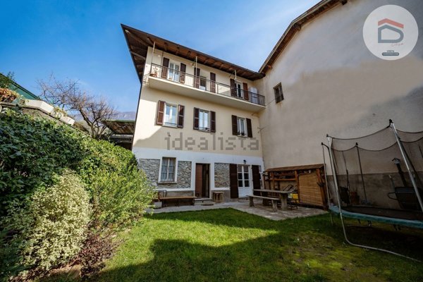 casa indipendente in vendita ad Abbadia Lariana in zona Linzanico