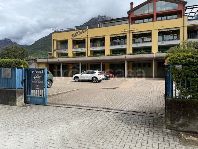 negozio in vendita ad Abbadia Lariana