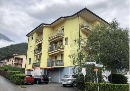 appartamento in vendita ad Abbadia Lariana