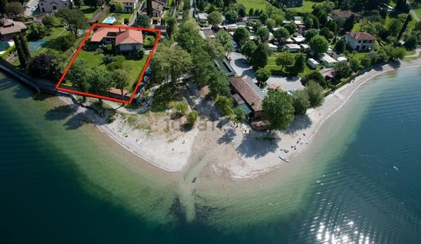 casa indipendente in vendita ad Abbadia Lariana