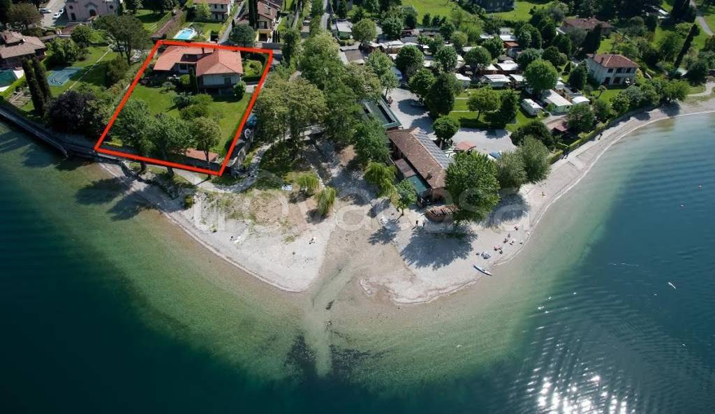 casa indipendente in vendita ad Abbadia Lariana