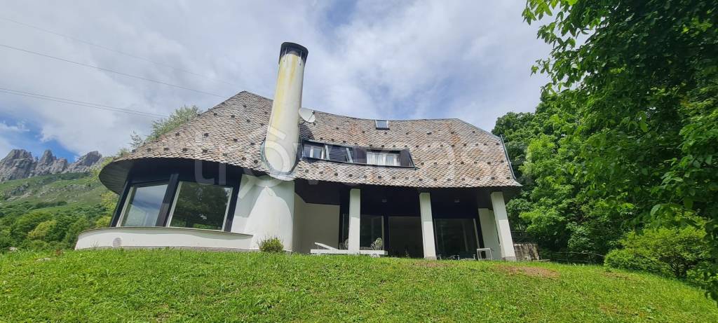 casa indipendente in vendita ad Abbadia Lariana