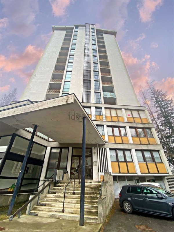 appartamento in vendita ad Abbadia Lariana in zona Castello