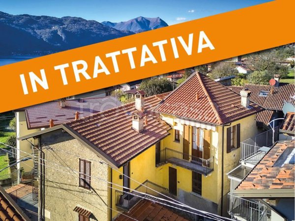 appartamento in vendita ad Abbadia Lariana in zona Crebbio