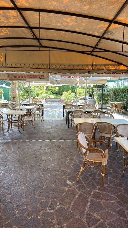 negozio in vendita ad Abbadia Lariana