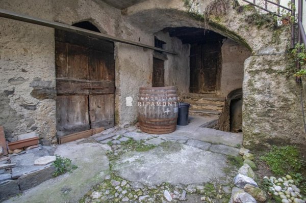 appartamento in vendita ad Abbadia Lariana in zona Linzanico