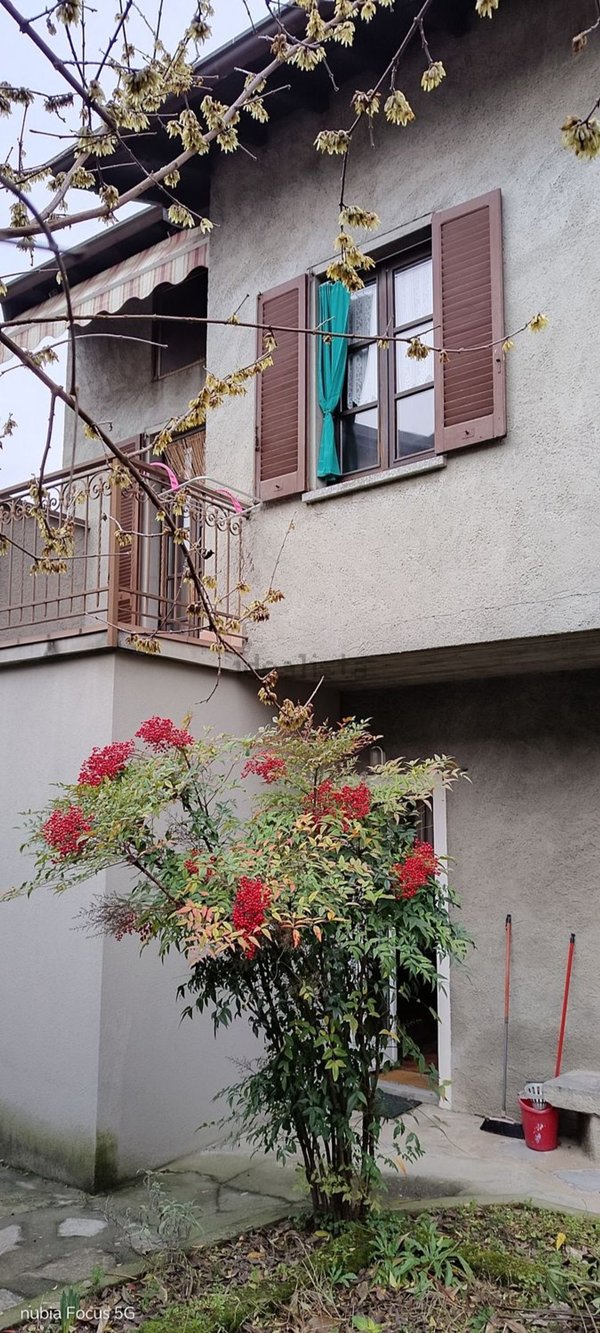 casa indipendente in vendita ad Abbadia Lariana