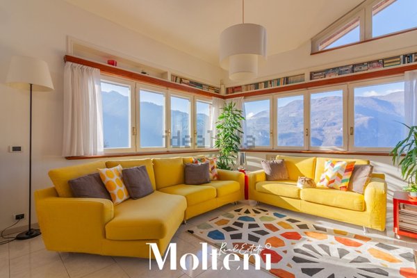 appartamento in vendita ad Abbadia Lariana in zona Novegolo