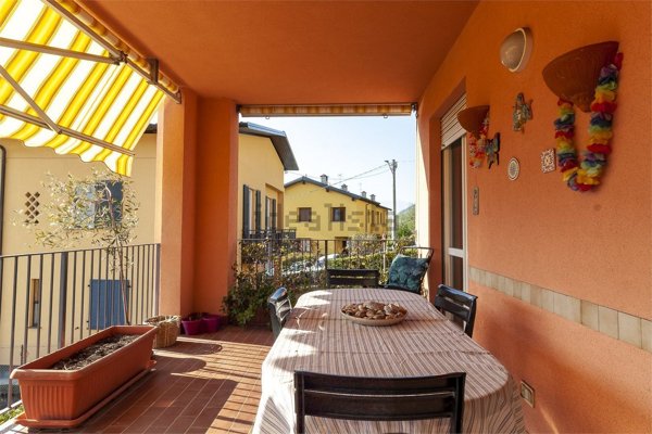 appartamento in vendita ad Abbadia Lariana
