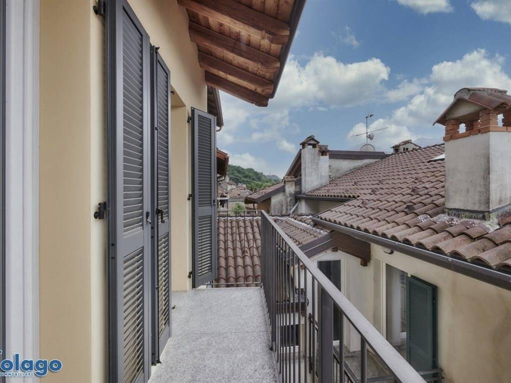 casa indipendente in vendita ad Abbadia Lariana in zona Crebbio