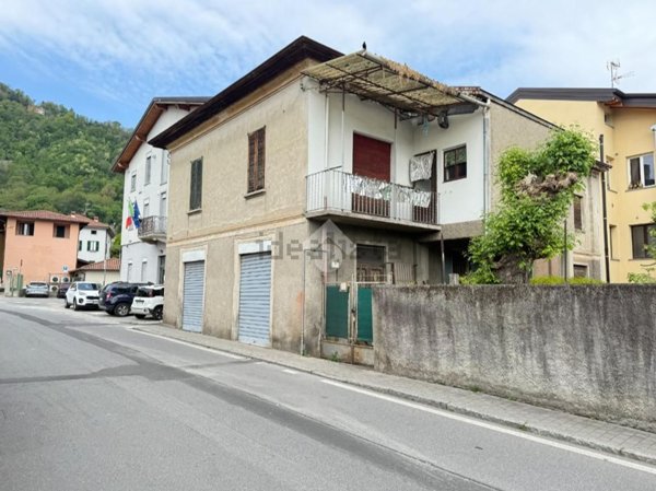appartamento in vendita ad Airuno
