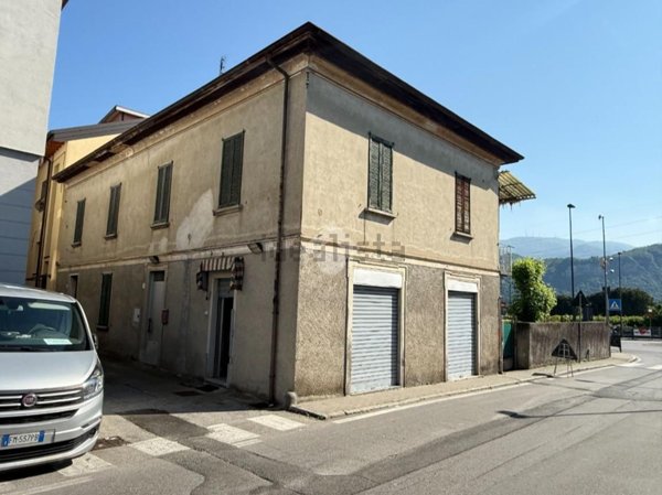 appartamento in vendita ad Airuno