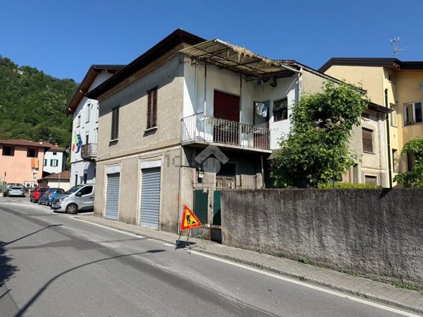 appartamento in vendita ad Airuno