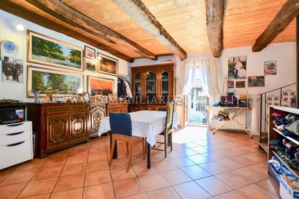 appartamento in vendita ad Airuno