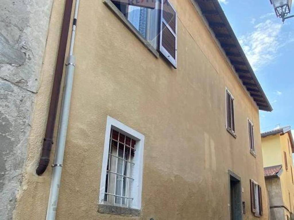 appartamento in vendita ad Airuno