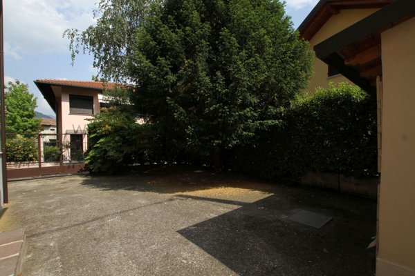 casa indipendente in vendita ad Airuno