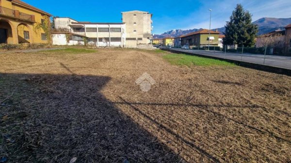 terreno edificabile in vendita ad Airuno