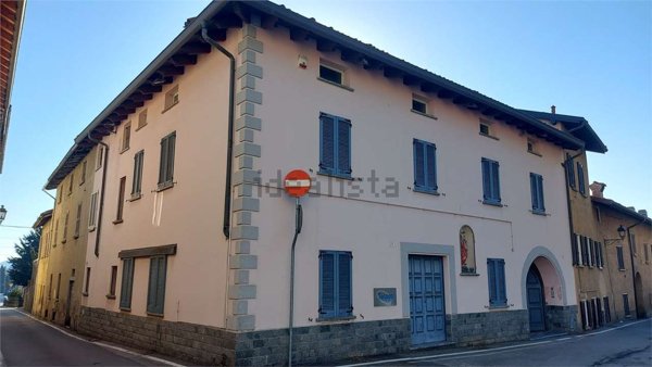 appartamento in vendita ad Airuno