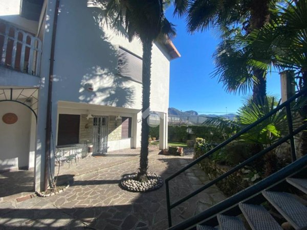 appartamento in vendita ad Airuno