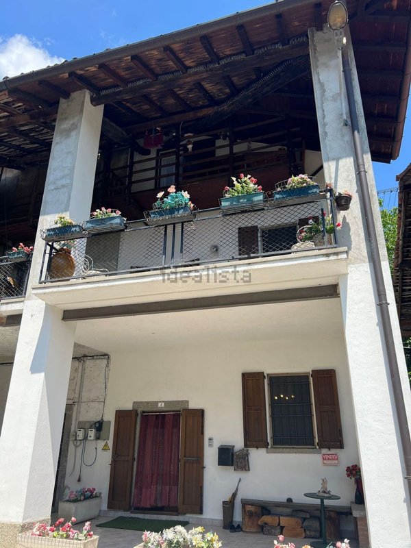 appartamento in vendita ad Airuno