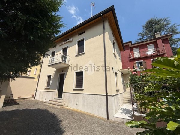 casa indipendente in vendita ad Airuno