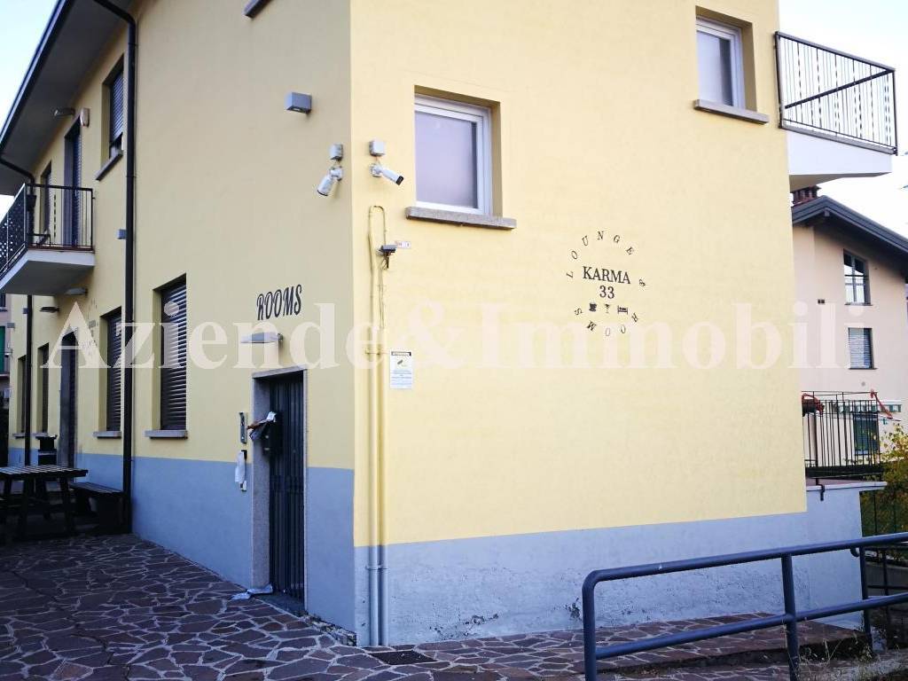 negozio in vendita ad Airuno