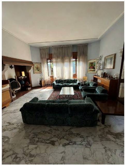 casa indipendente in vendita ad Airuno