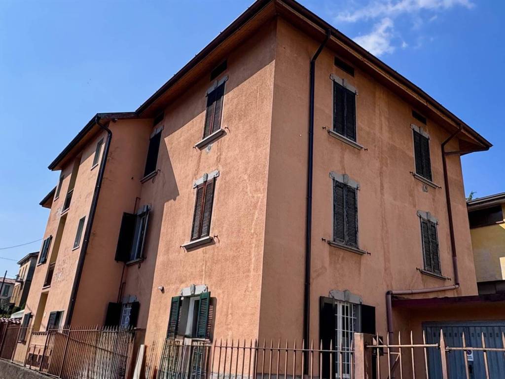 appartamento in vendita ad Airuno