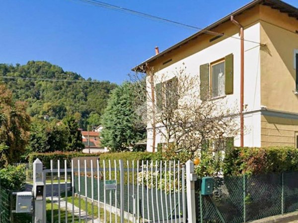 casa indipendente in vendita ad Airuno