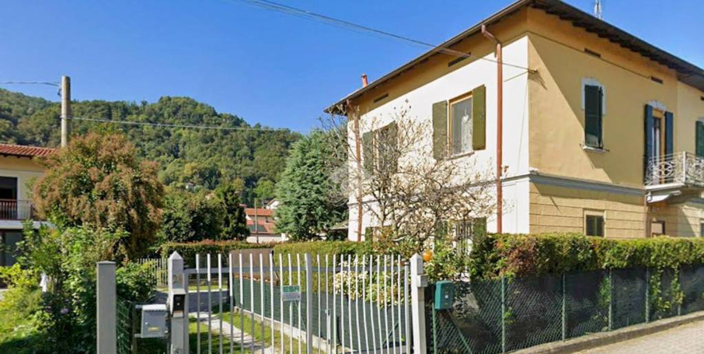 casa indipendente in vendita ad Airuno