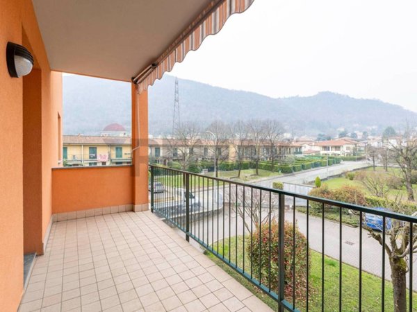 appartamento in vendita ad Airuno