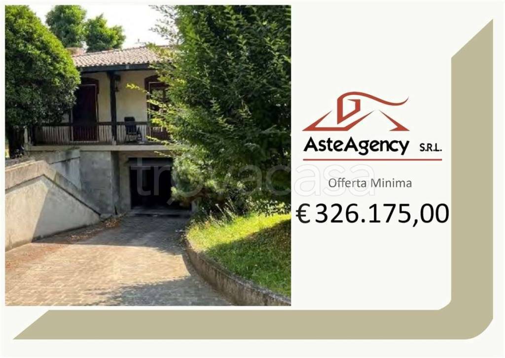 casa indipendente in vendita ad Airuno