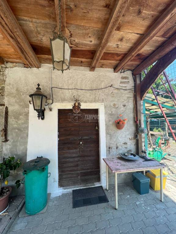casa indipendente in vendita ad Airuno