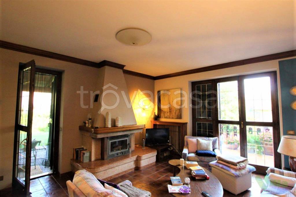 casa indipendente in vendita ad Annone di Brianza