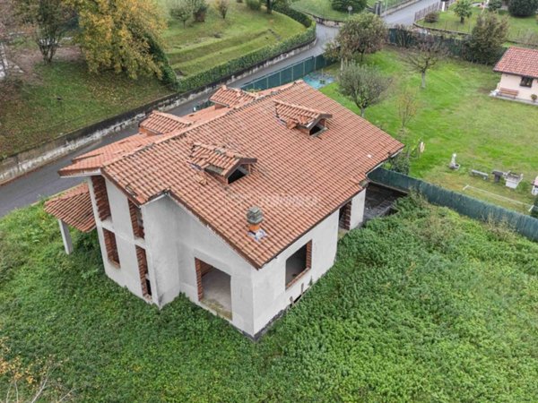 casa indipendente in vendita ad Annone di Brianza
