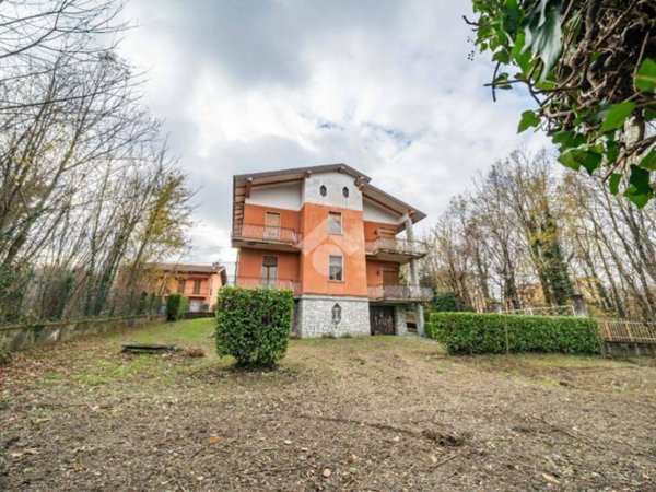 casa indipendente in vendita ad Annone di Brianza
