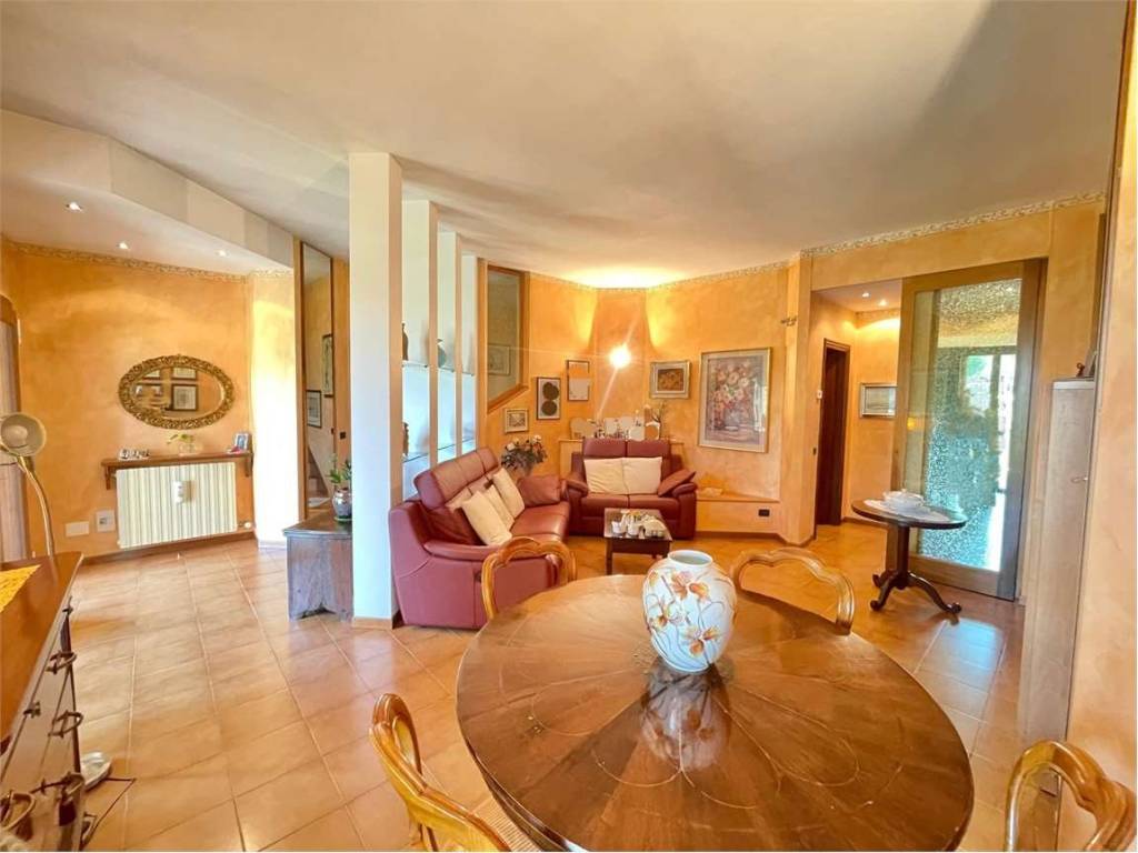 casa indipendente in vendita ad Annone di Brianza