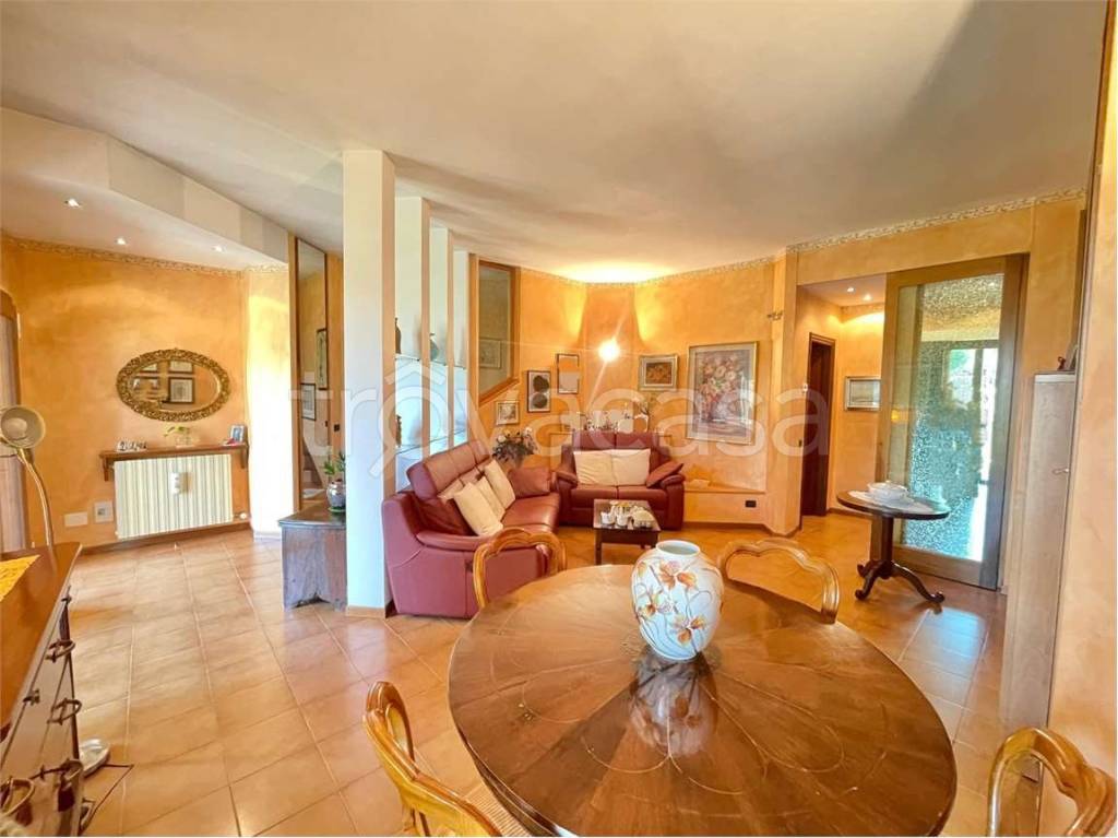 casa indipendente in vendita ad Annone di Brianza