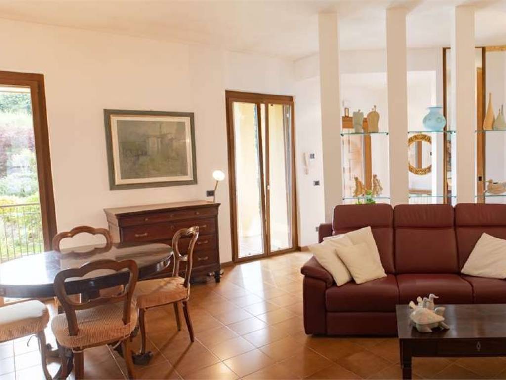 casa indipendente in vendita ad Annone di Brianza