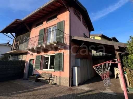 casa indipendente in vendita ad Annone di Brianza