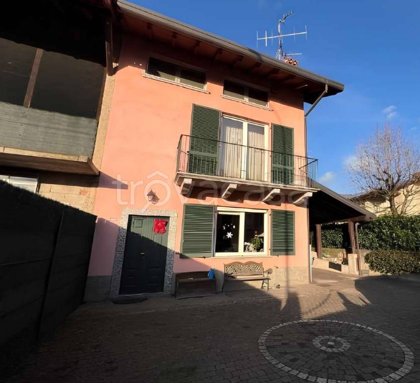 appartamento in vendita ad Annone di Brianza