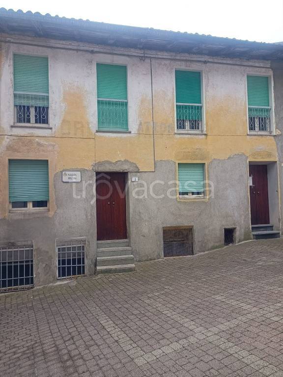 casa indipendente in vendita a Ballabio