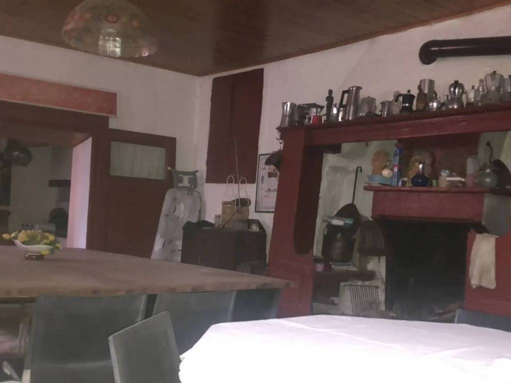 casa indipendente in vendita a Ballabio