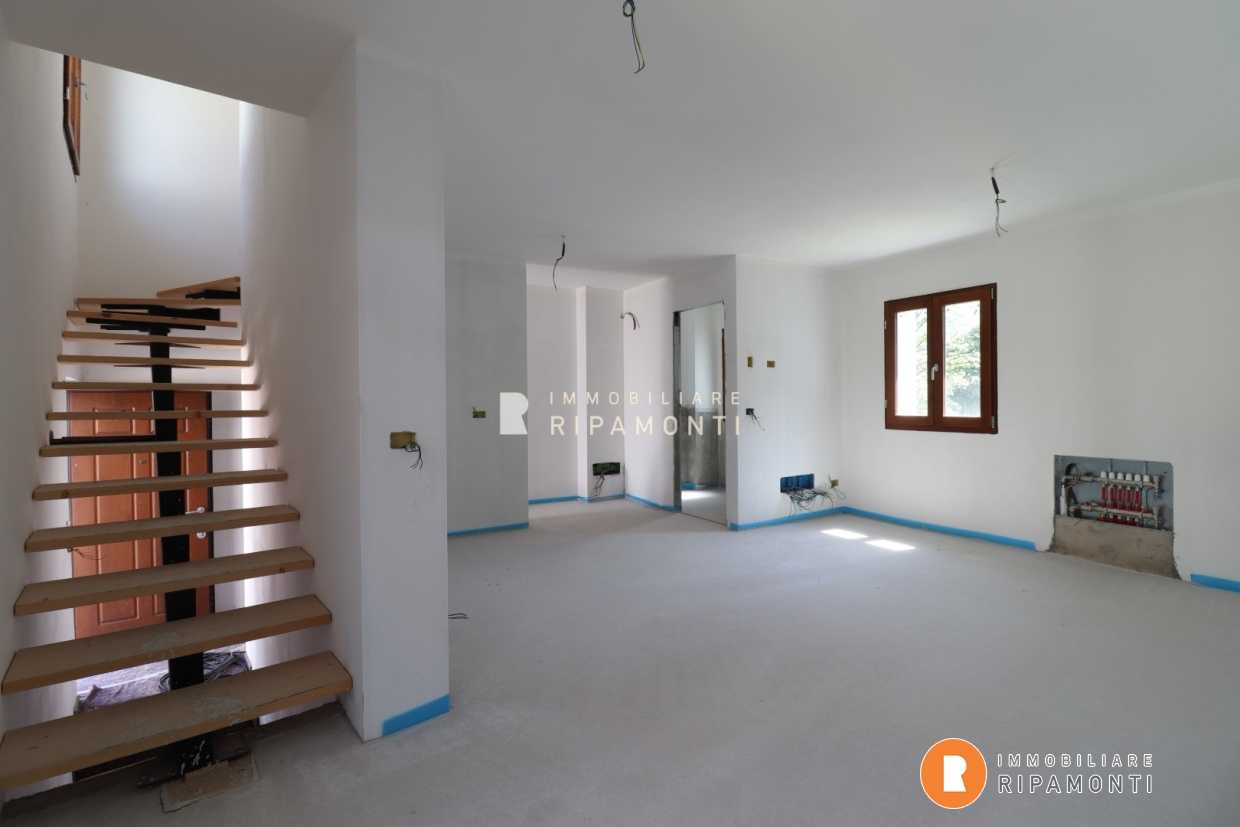 casa indipendente in vendita a Ballabio
