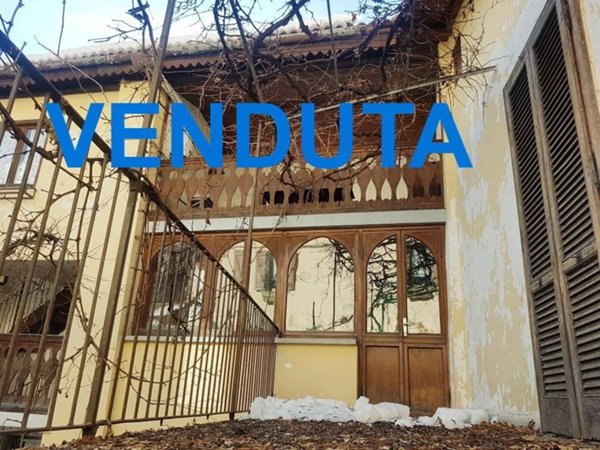 casa indipendente in vendita a Ballabio