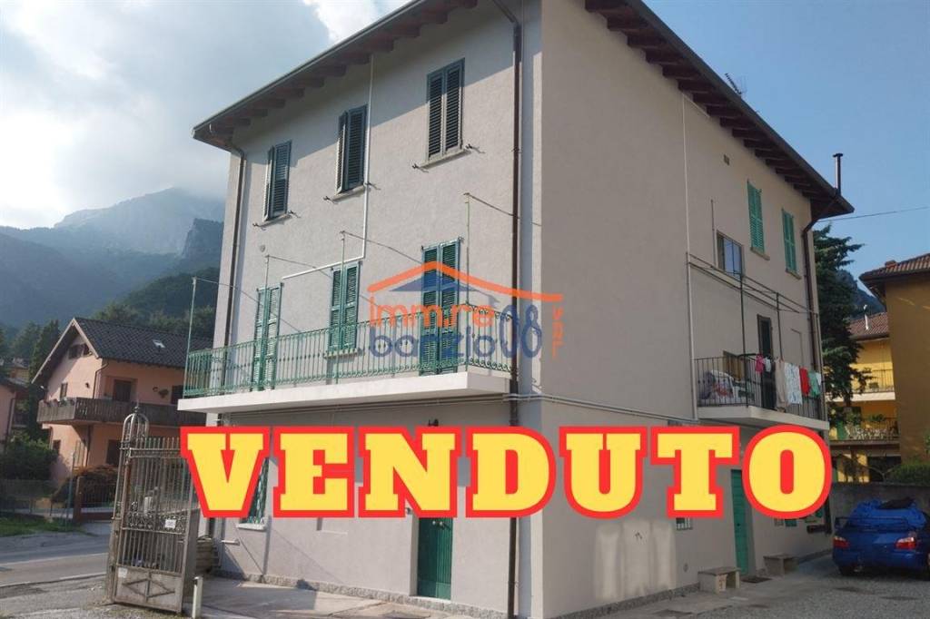 appartamento in vendita a Ballabio