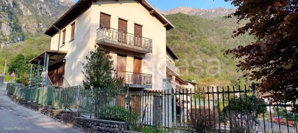 appartamento in vendita a Ballabio